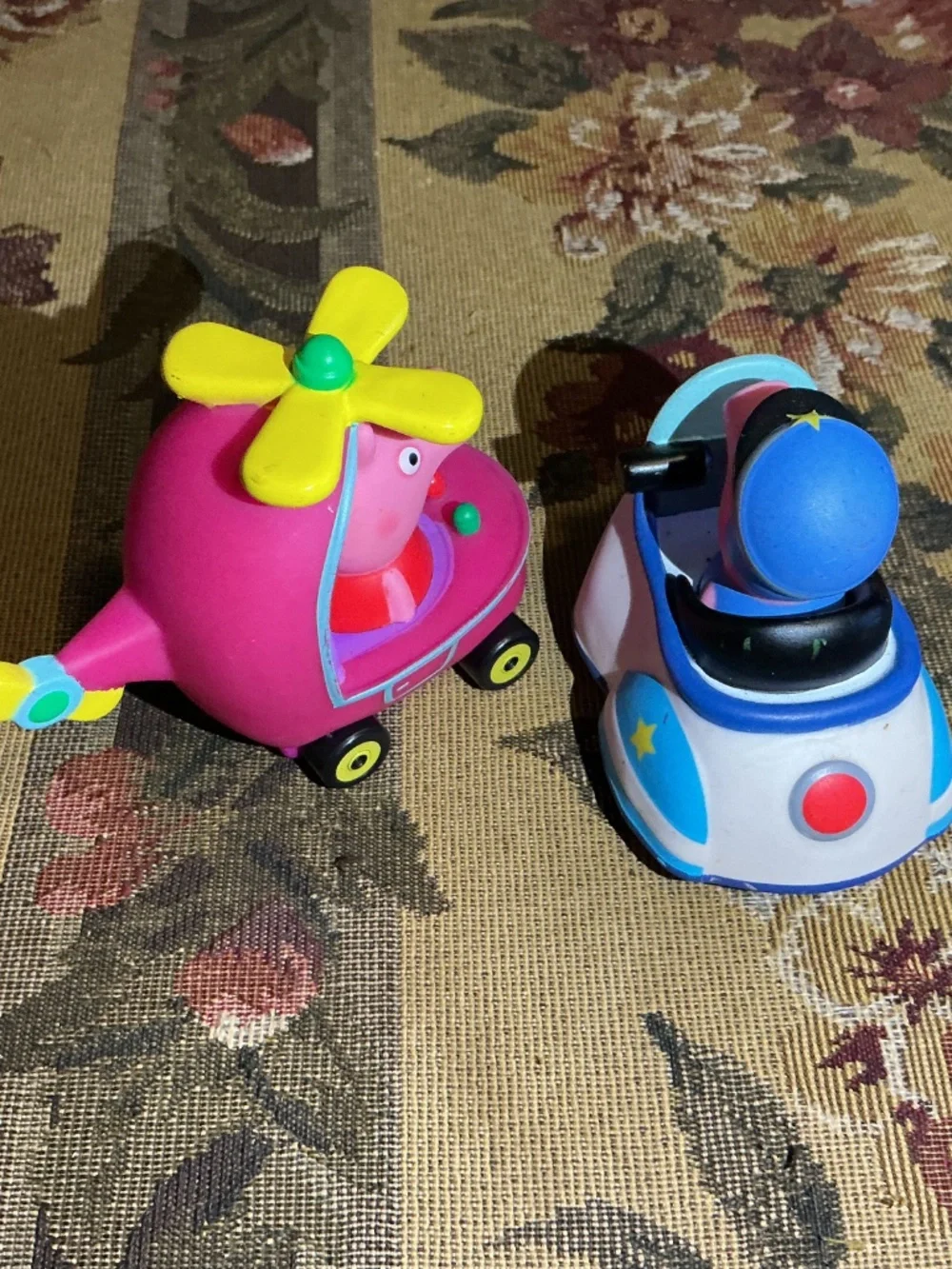 Peppa Pig Jazwares 2 Car Racers Police Train toy Figures george pig